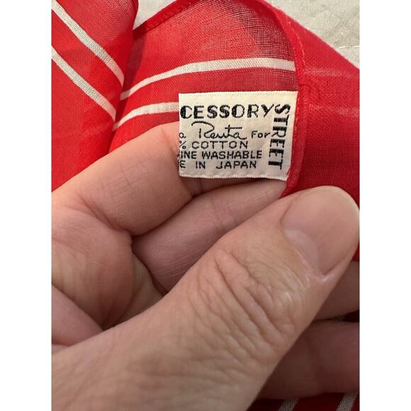 Vintage Oscar De La Renta Handkerchief Made In Japan - Picture 6 of 6